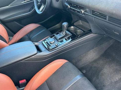 Certified 2025 MAZDA CX-30 Carbon image 17