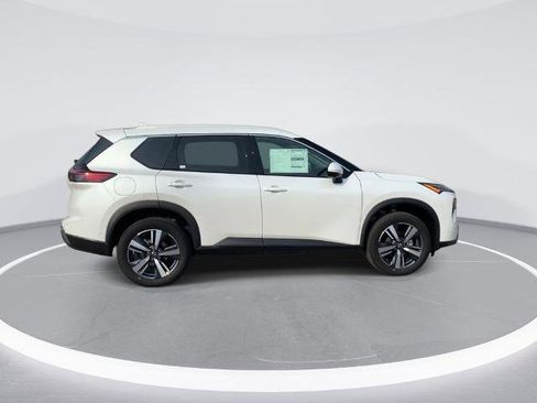 Certified 2024 Nissan Rogue SL AWD/4WD image 9