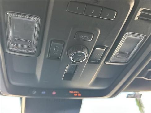 Certified 2023 Chevrolet Tahoe Premier AWD/4WD image 32