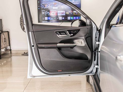 Used 2025 Mercedes-Benz GLC 43 AMG 4MATIC Coupe image 31