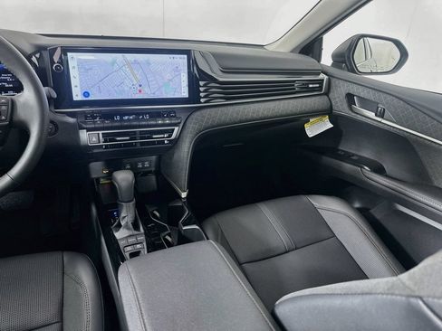 Used 2026 Toyota Camry XLE AWD/4WD image 23