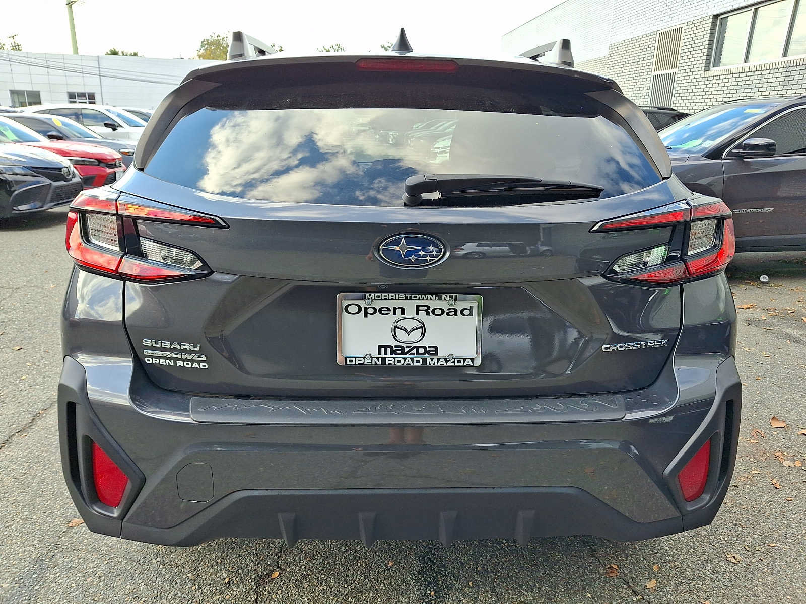 Used 2024 Subaru Crosstrek 2.0i Premium AWD/4WD image 5