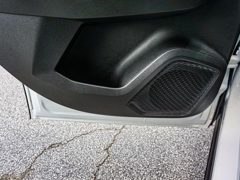New 2026 Chevrolet Equinox EV LT FWD image 51