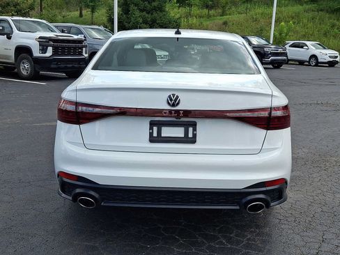 Used 2025 Volkswagen Jetta GLI Autobahn FWD image 5