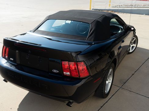 Used 2003 Ford Mustang Cobra image 14
