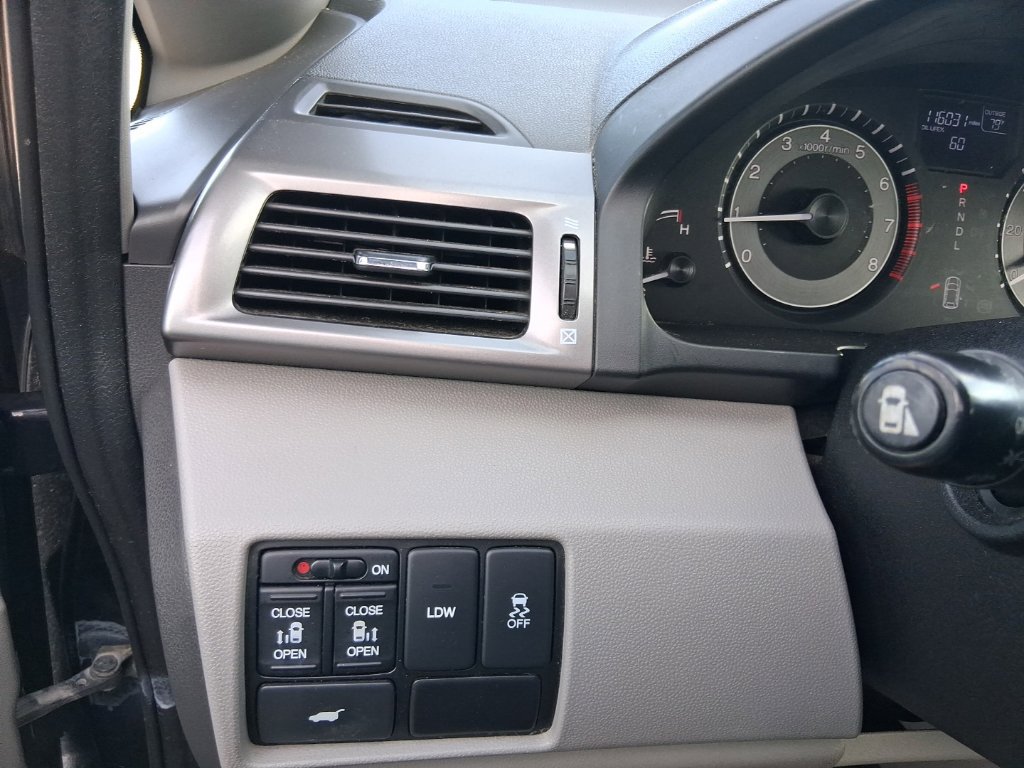 Used 2015 Honda Odyssey EX-L image 31