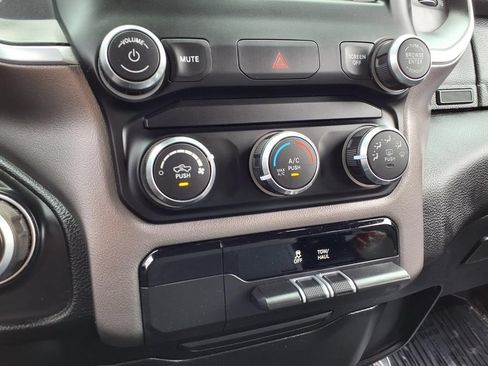 Used 2020 RAM 1500 Big Horn AWD/4WD image 9