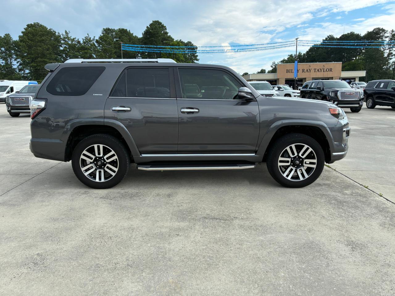 Used 2019 Toyota 4Runner Limited AWD/4WD image 5