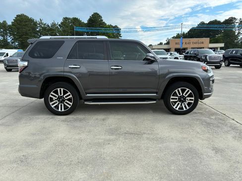 Used 2019 Toyota 4Runner Limited AWD/4WD image 5
