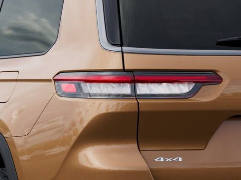 New 2026 Jeep Grand Cherokee L Limited AWD/4WD image 9