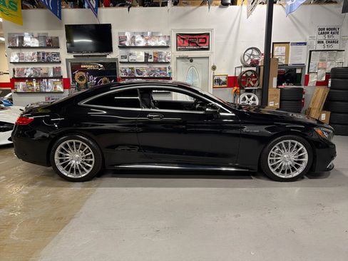 Used 2016 Mercedes-Benz S 65 AMG Coupe image 4