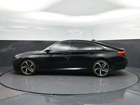 Used 2018 Honda Accord Sport image 4