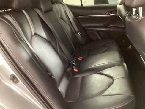 Used 2022 Toyota Camry XSE FWD image 22
