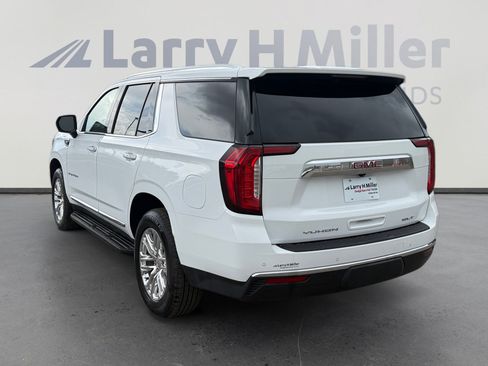 Used 2022 GMC Yukon SLT RWD image 3