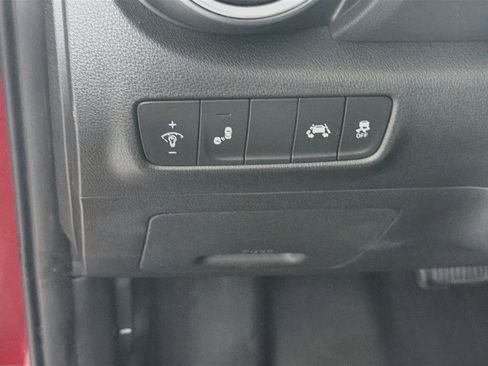 Used 2021 Hyundai Kona SEL FWD image 16