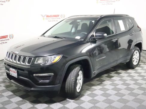 Used 2017 Jeep Compass Sport AWD/4WD image 12