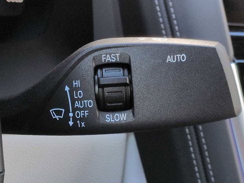 Used 2024 BMW M850i xDrive Convertible image 27