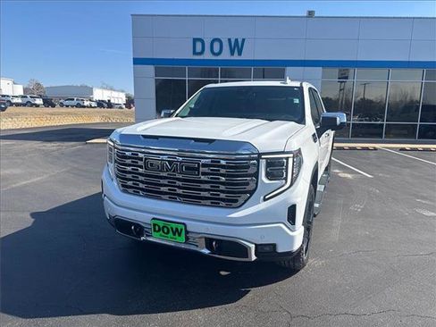 Used 2023 GMC Sierra 1500 Denali image 2