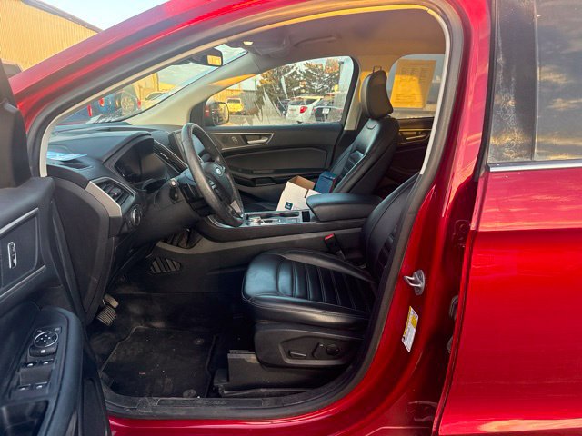 Used 2022 Ford Edge SEL w/ Convenience Package AWD/4WD image 3