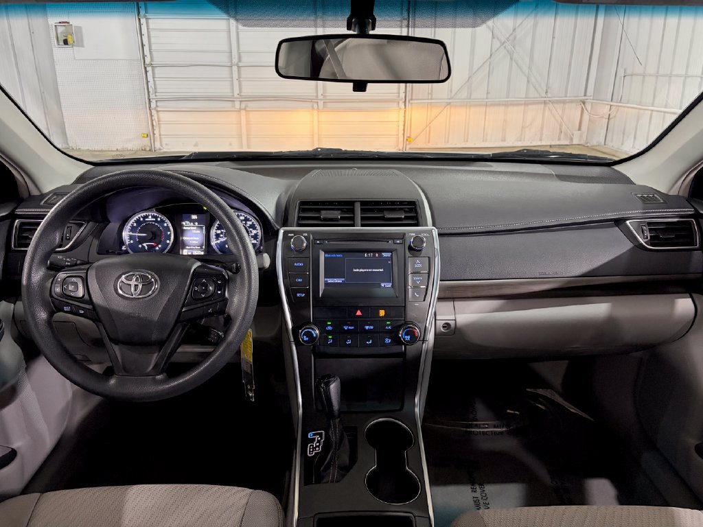 Used 2016 Toyota Camry LE FWD image 20