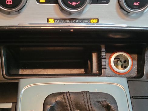 Used 2013 Volkswagen CC Sport Plus image 28