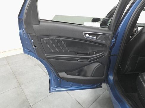 Used 2020 Ford Edge ST image 22