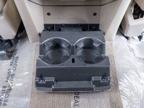 Used 2004 Chevrolet Silverado 3500 LT w/ Heavy-Duty Power Package image 39