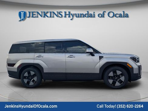 New 2026 Hyundai Santa Fe SE image 2