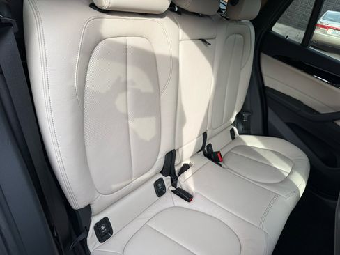 Used 2018 BMW X1 sDrive28i image 8