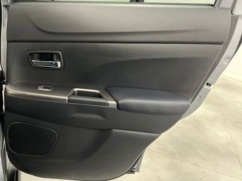 Used 2025 Mitsubishi Outlander Sport AWD image 17