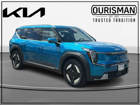 New 2026 Kia EV9 Wind AWD/4WD image 1