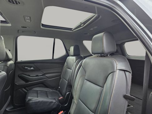 Used 2019 Chevrolet Traverse Premier image 25