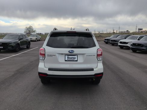 Used 2018 Subaru Forester 2.5i Premium AWD/4WD image 6