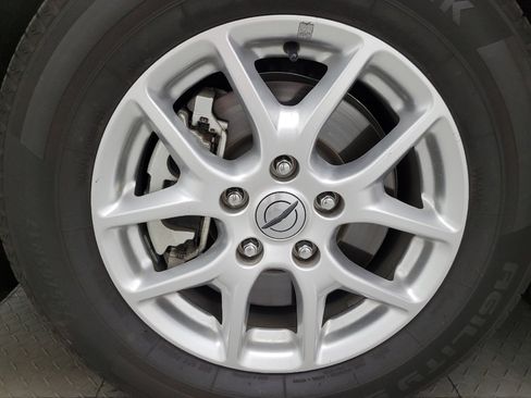 Used 2022 Chrysler Voyager LX FWD image 31