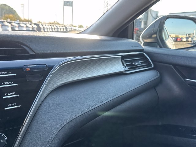 Used 2019 Toyota Camry SE FWD image 34