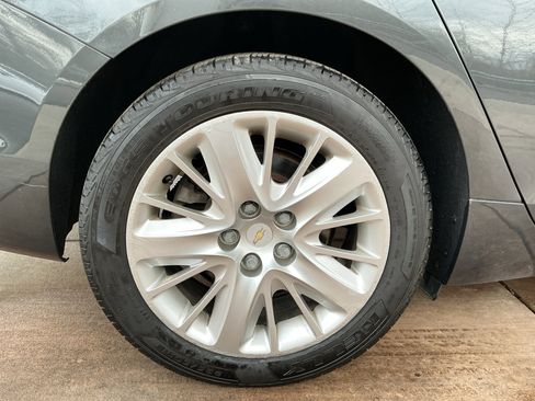 Used 2014 Chevrolet Impala LS w/ LS Convenience Package image 29