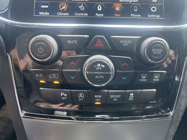 Used 2022 Jeep Grand Cherokee Laredo X RWD image 33