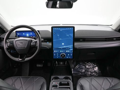 Certified 2025 Ford Mustang Mach-E Select RWD image 17