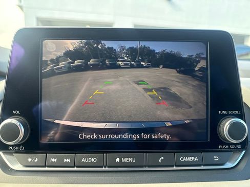 Certified 2023 Nissan Rogue SV FWD image 21