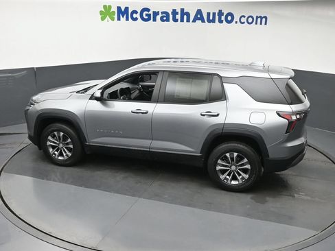 Used 2025 Chevrolet Equinox LT w/ Safety and Technology Package FWD image 24