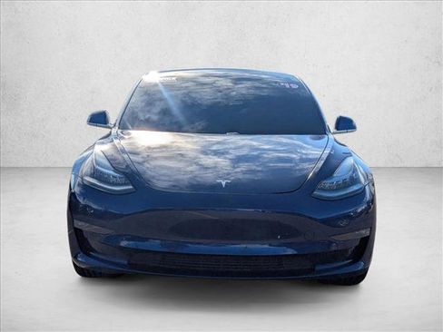 Used 2019 Tesla Model 3 Long Range image 2