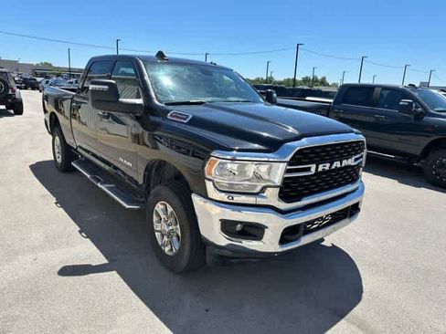 Used 2024 RAM 2500 Big Horn AWD/4WD image 20
