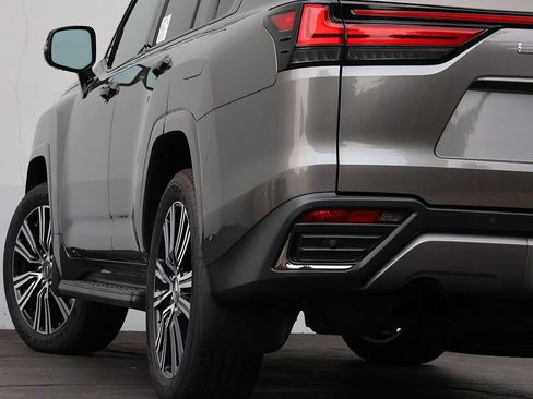 New 2026 Lexus LX 700h Luxury w/ Appearance Package AWD/4WD image 8