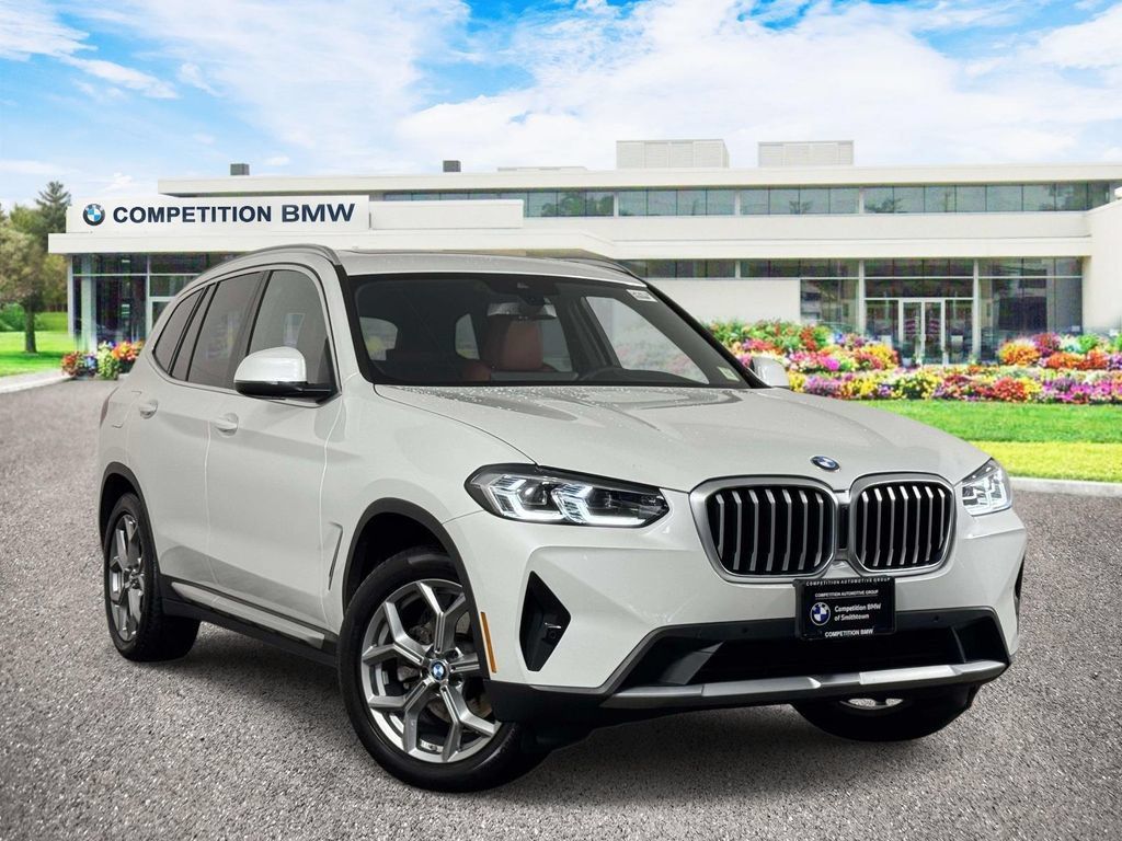 Used 2024 BMW X3 xDrive30i w/ Premium Package AWD/4WD image 1