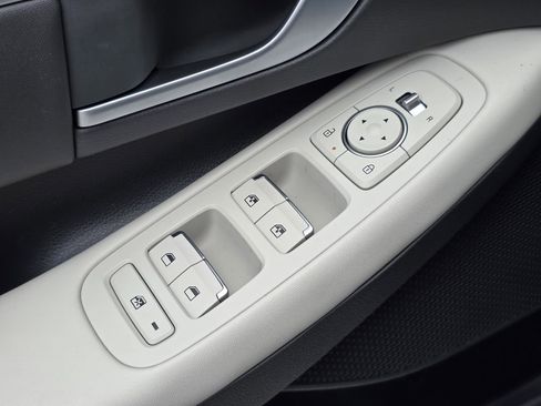 Used 2025 Hyundai Sonata SEL FWD image 20