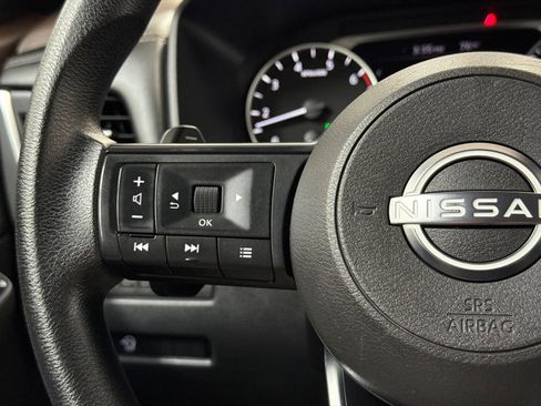 Used 2023 Nissan Rogue S AWD/4WD image 24