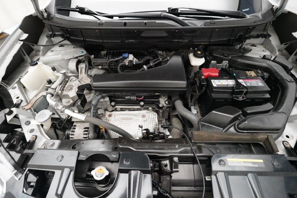 Used 2020 Nissan Rogue S AWD/4WD image 3
