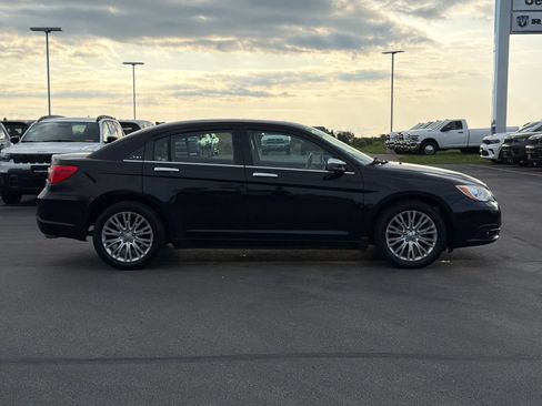 Used 2012 Chrysler 200 Limited FWD image 18