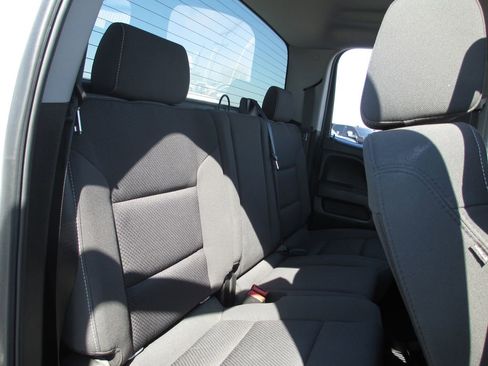 Used 2019 GMC Sierra 1500 SLE w/ SLE Value Package image 20