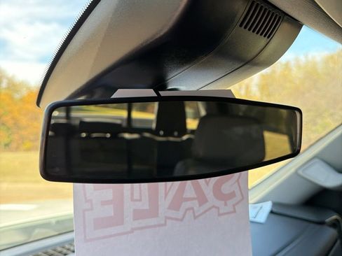 Used 2025 Chevrolet Silverado 1500 LT w/ Safety Package image 38